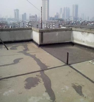 福建漏水维修 楼顶漏水是什么原因，楼顶漏水维修方法是什么?